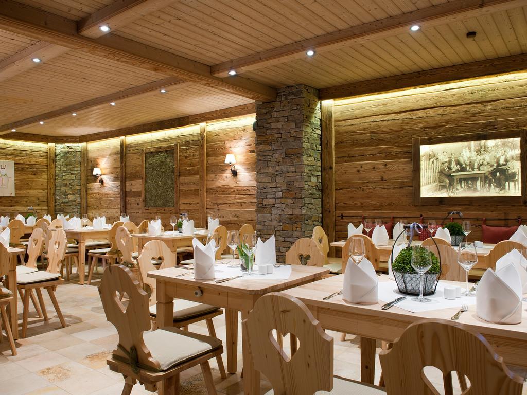 Forstnerwirt Hotel | Stubn | Biergarten Rottenburg an der Laaber Luaran gambar